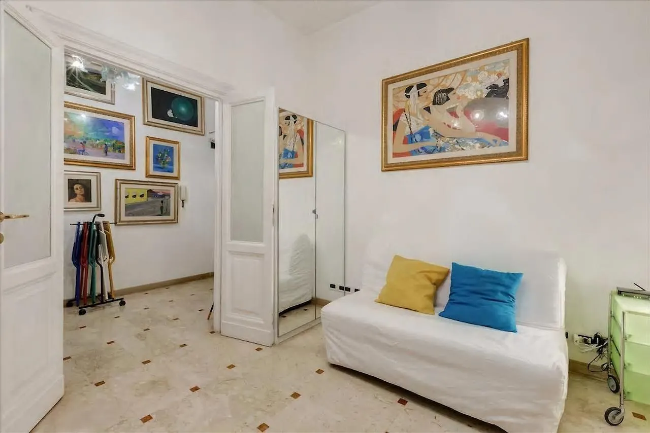 Holiday Jeans Apartment Roma