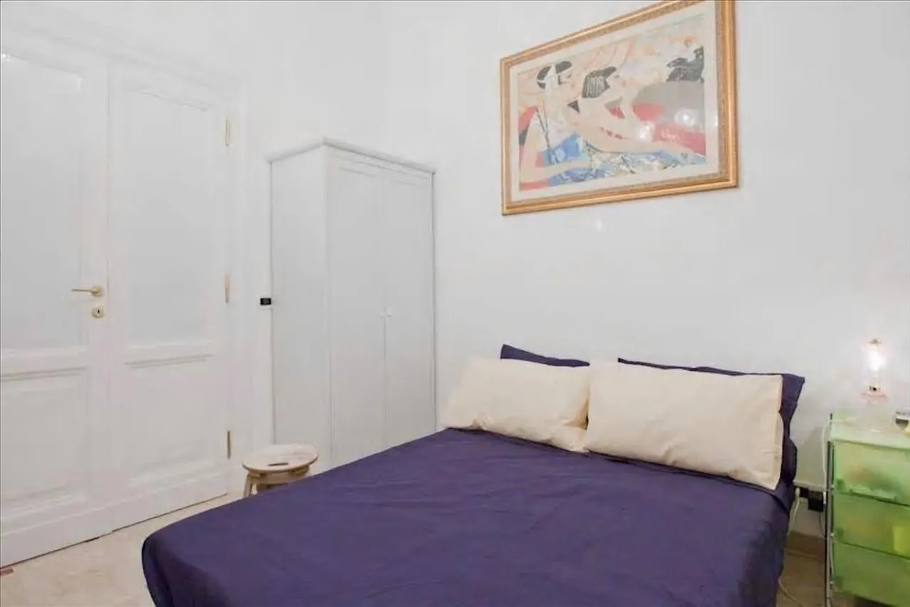 Holiday Jeans Apartment Roma Italia